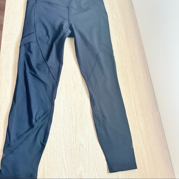 Lululemon women’s mesh leggings with side pockets - Picture 13 of 14